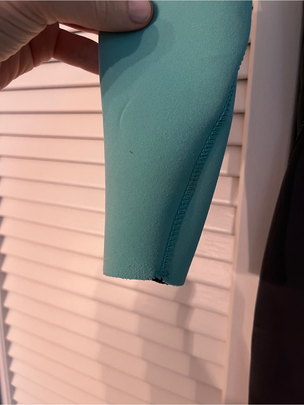VISSLA Kids Black and Teal Full Wetsuit One-Piece - Picture 6 of 6